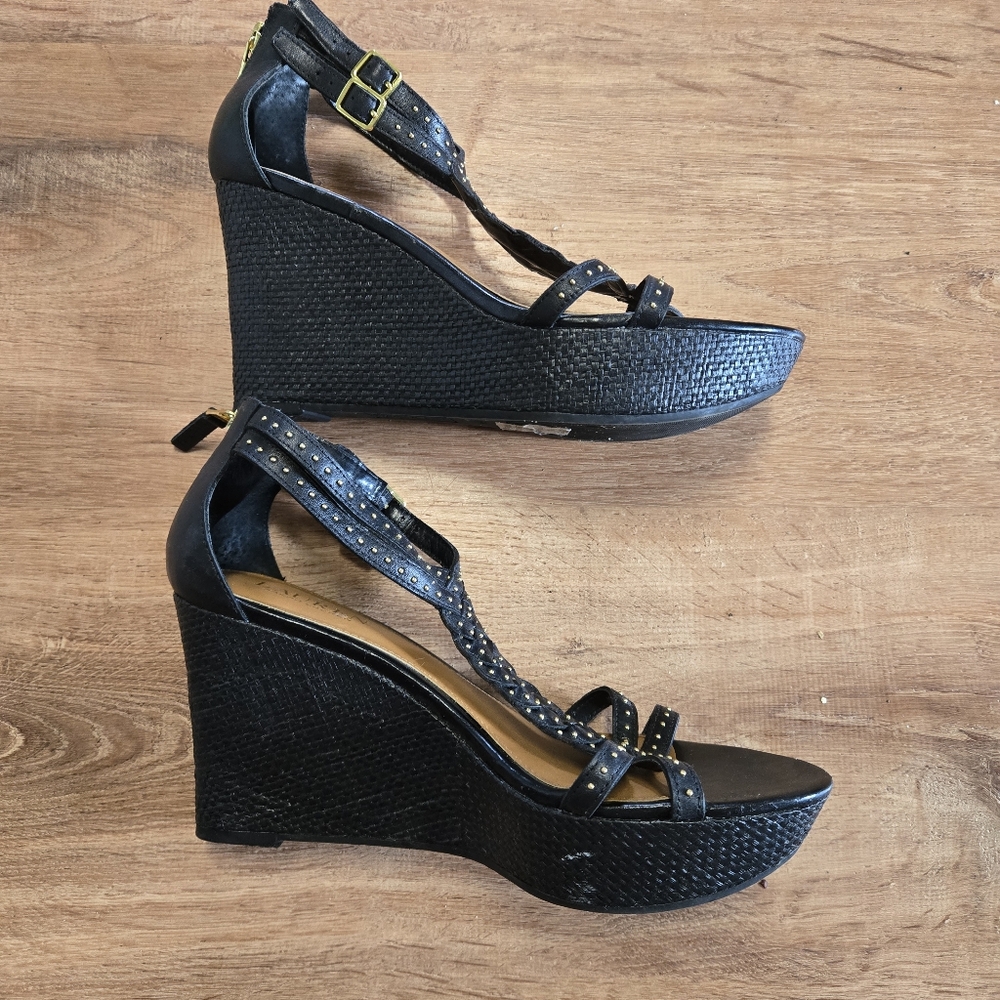 Lauren Ralph Lauren Black Heeled Sandals with Gold Accents Size 8.5 - Picture 3 of 7
